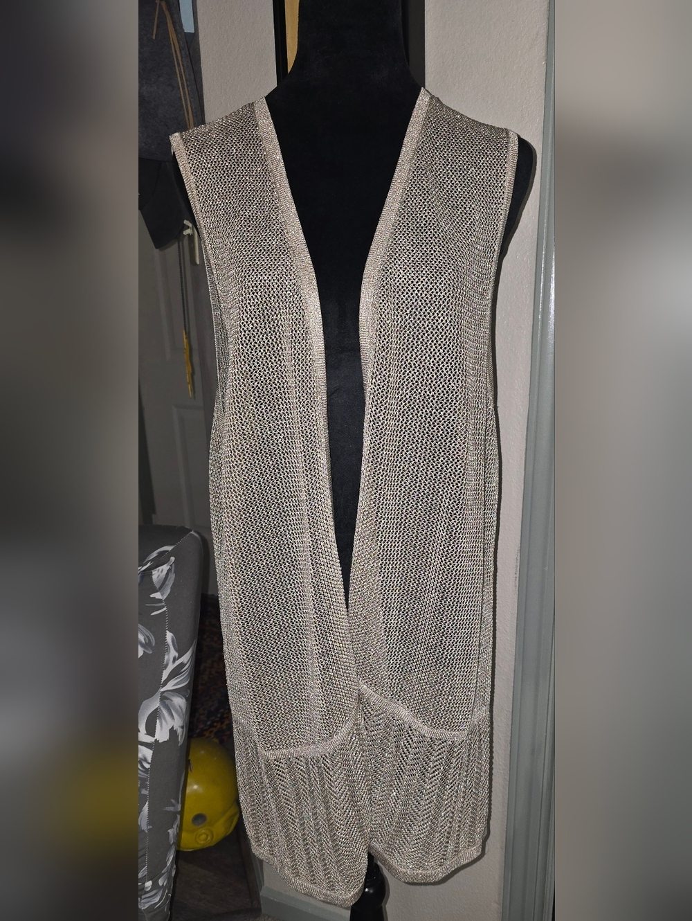 Chico's Travelers Sleeveless Open-Knit Cardigan Vest